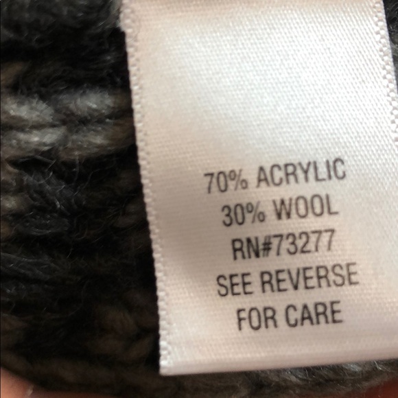 Sweater - Picture 4 of 4